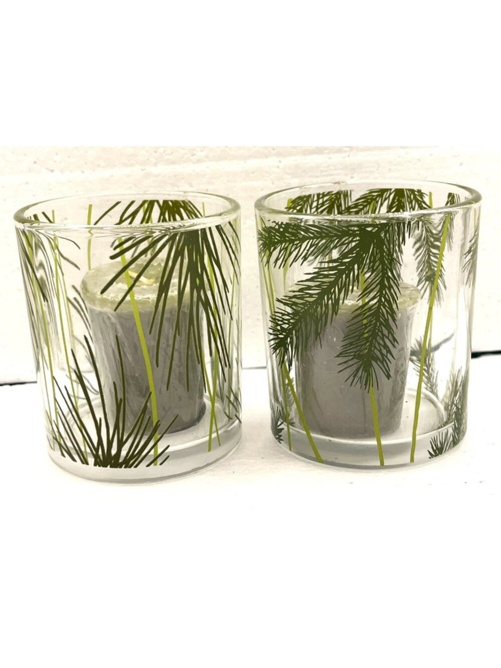 Thymes Frasier Fir Candle Set of 2 Green Pine Needle Glass Votive Holders Décor